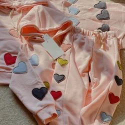 Conjunto moletom coração