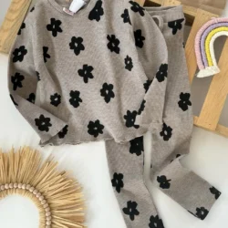 Conjunto inverno flor black