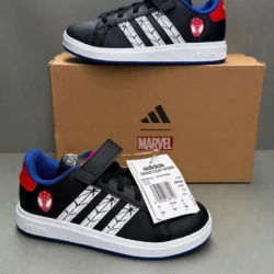 Tênis homem aranha Adidas
