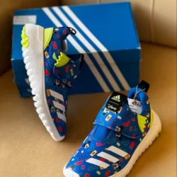 Tênis Adidas